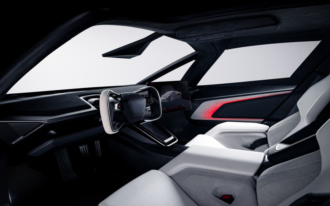 Roadster cabin: two seats, yoke and forward display