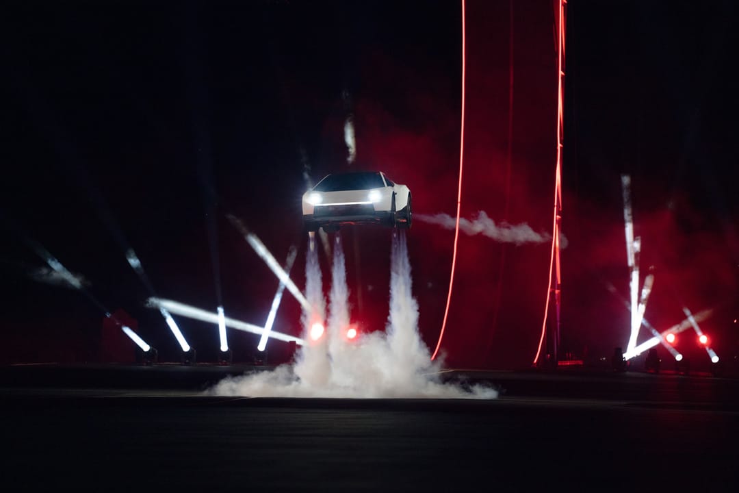 Tesla Roadster. Night demo: front hover on thrusters under lasers